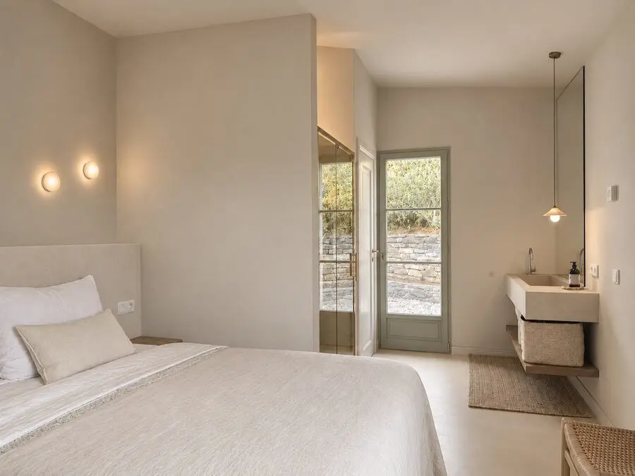 Master bedroom II